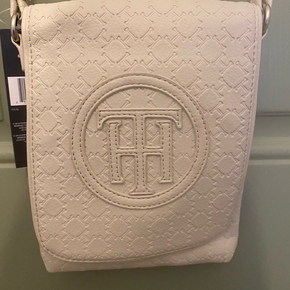 Tommy Hilfiger Crossbody Bag Purse
off white